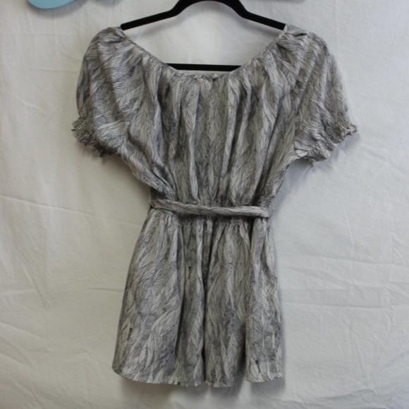 🚨 XXI Navy & Beige Blouse Size S/P - Picture 3 of 4